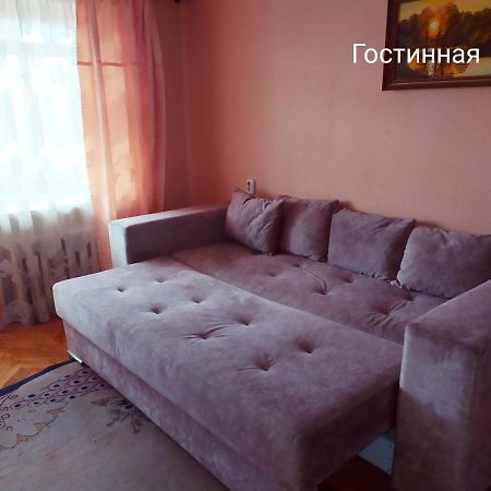 Apartment On Oktyabrskaya 105 博布鲁伊斯克 外观 照片