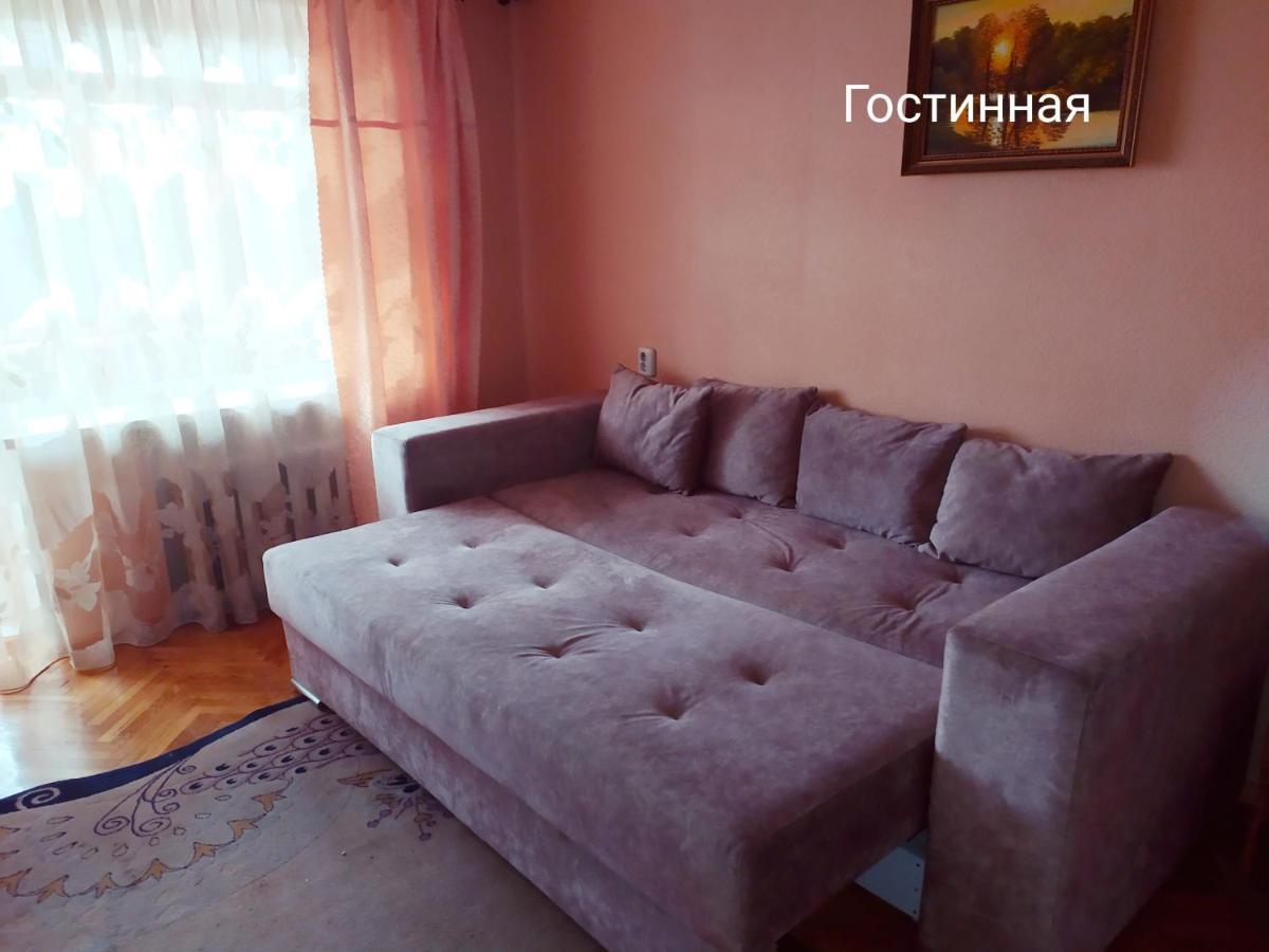 Apartment On Oktyabrskaya 105 博布鲁伊斯克 外观 照片