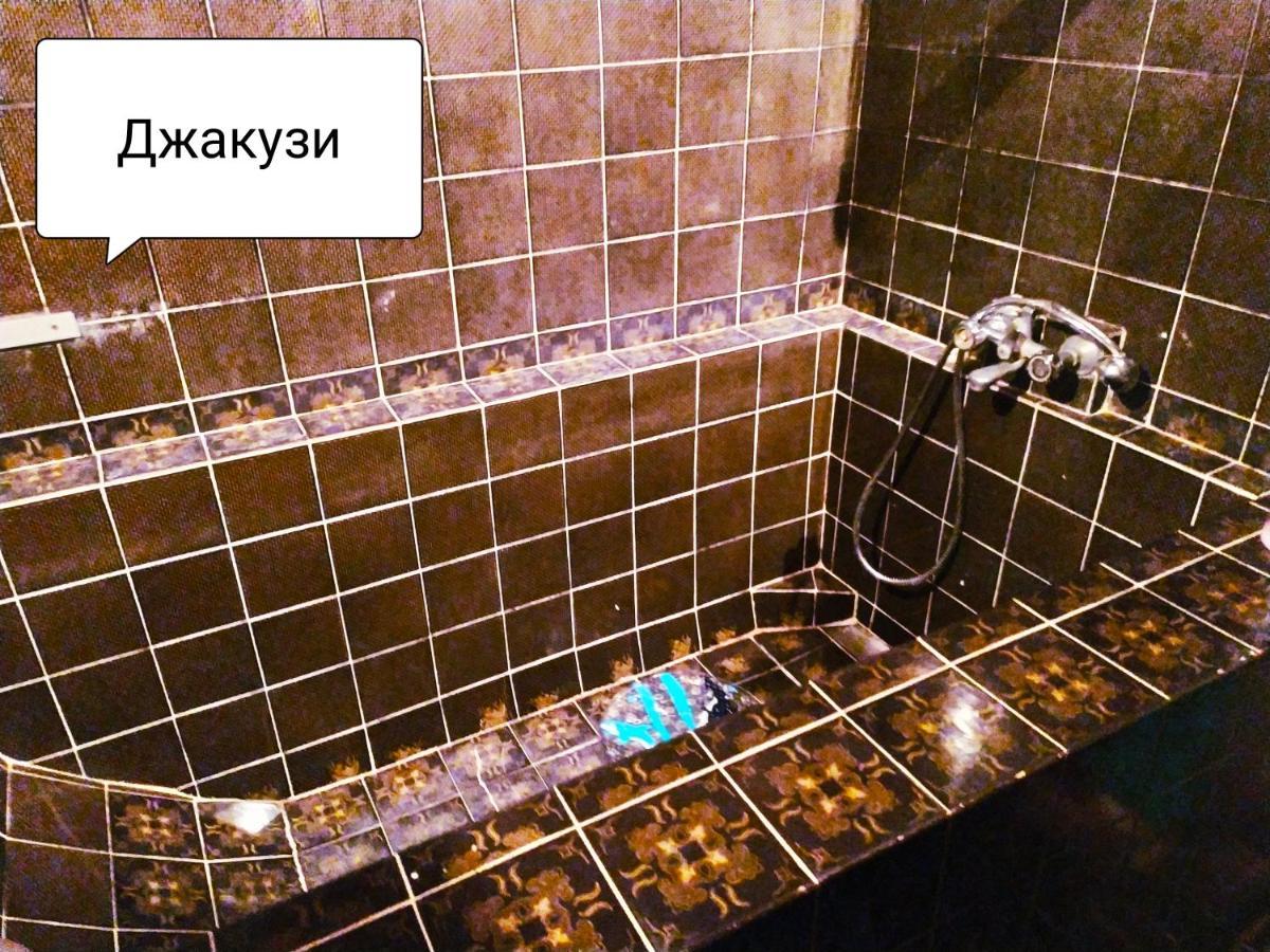 Apartment On Oktyabrskaya 105 博布鲁伊斯克 外观 照片